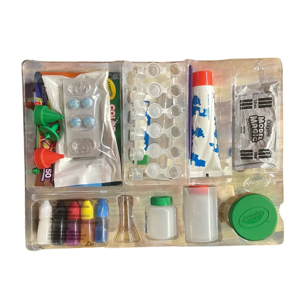 Crayola Color Chemistry Lab Set STEAM Science Experiments Kit Kids Ages 7+ Toy